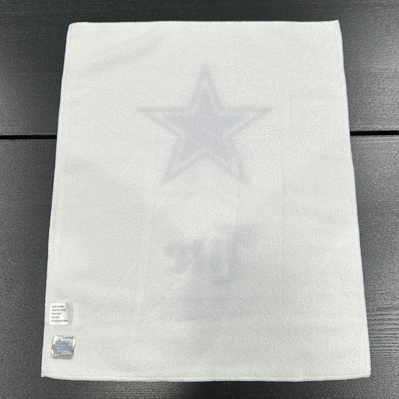 NFL Dallas Cowboys Game Day Towel from Thanksgiving Day Win 2022 Miller Light - Picture 6 of 7